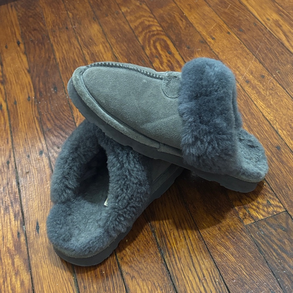 BearPaw Gray Suede Slippers - Picture 7 of 7